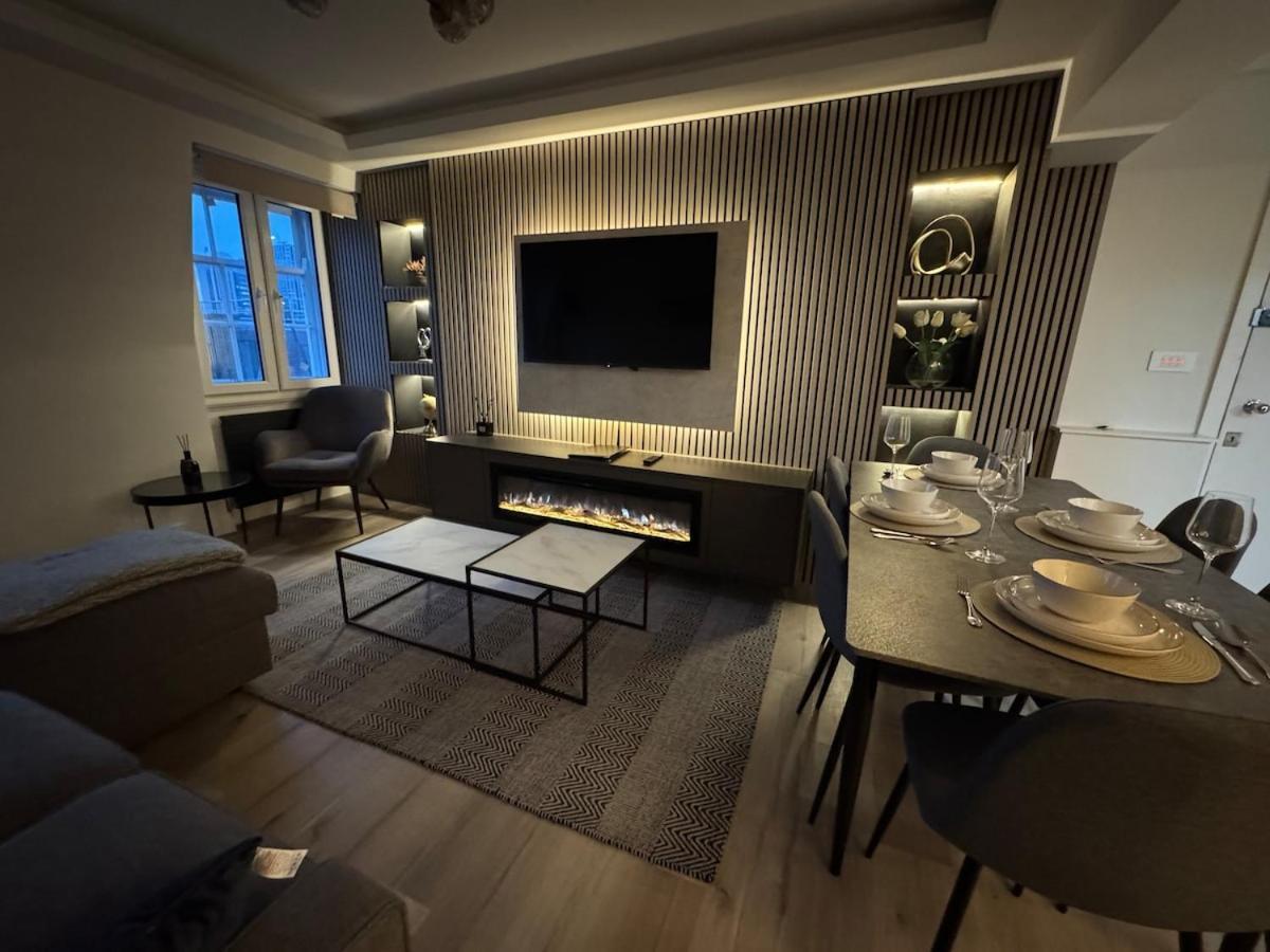 The Luxuries Marylebone Apt, 5 Min From Station! Appartement Londen Buitenkant foto