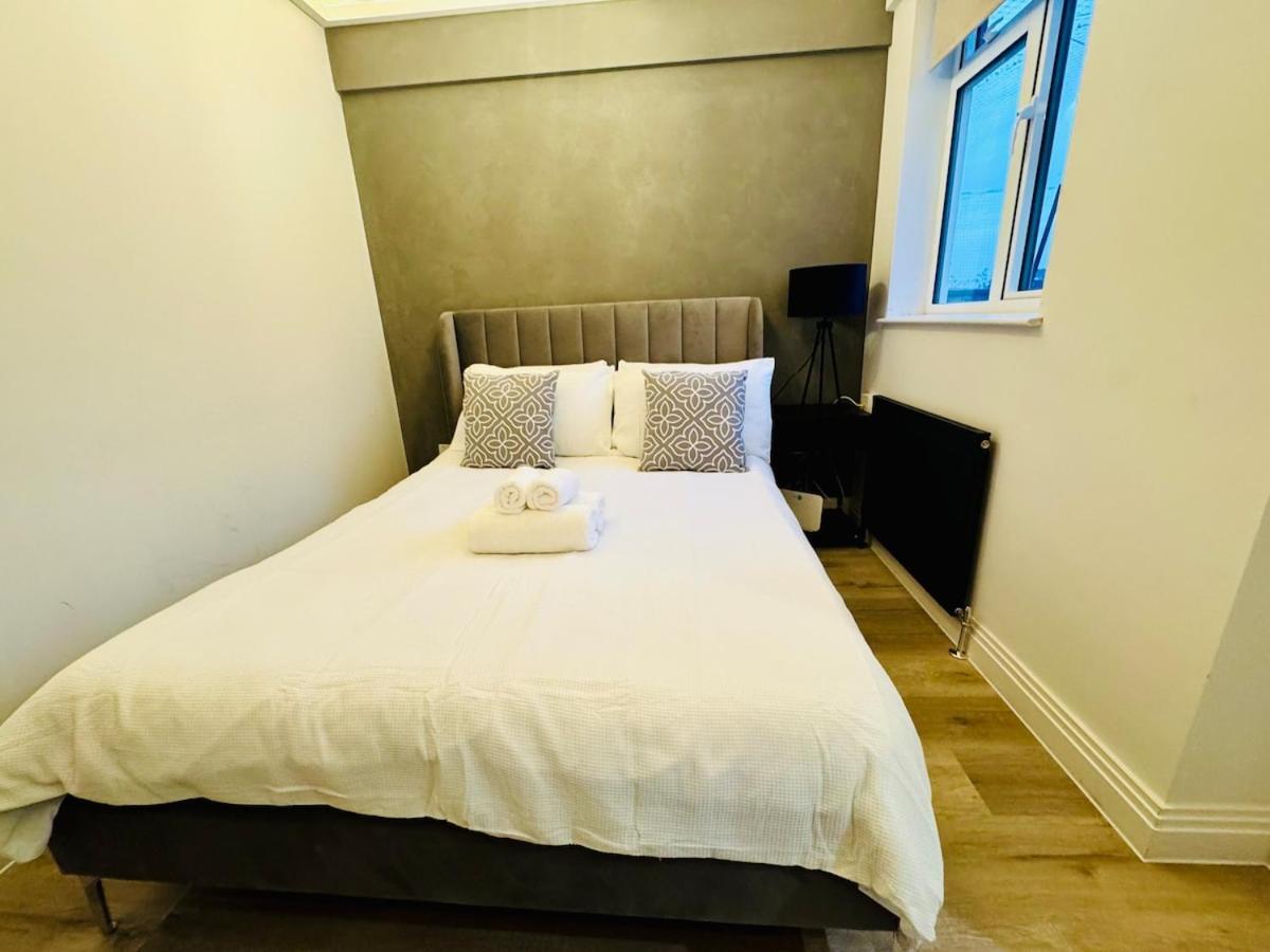 The Luxuries Marylebone Apt, 5 Min From Station! Appartement Londen Buitenkant foto